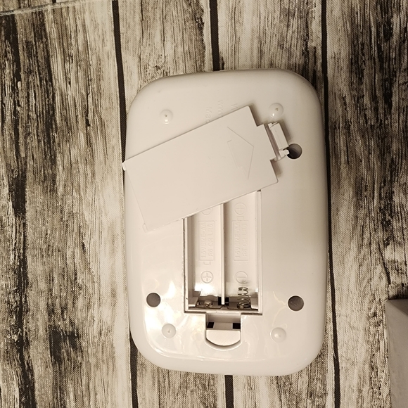 SIMPLICITY SideWinder Portable Bobbin Winder - Picture 4 of 5